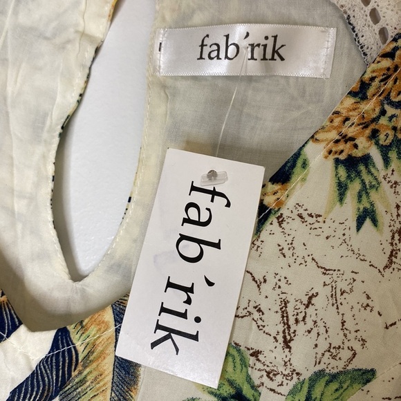 Fab'rik Tropical Print Dress With Double Pocket - Picture 2 of 12